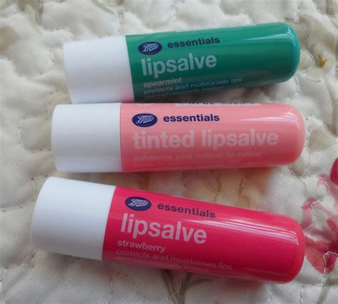 boots lip balm reviews.